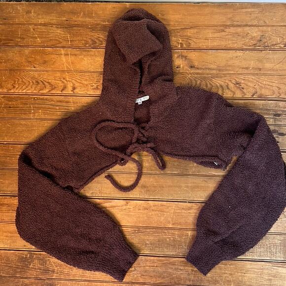 Women’s Ultra cropped ultra soft women’s sweater size medium - Picture 1 of 6